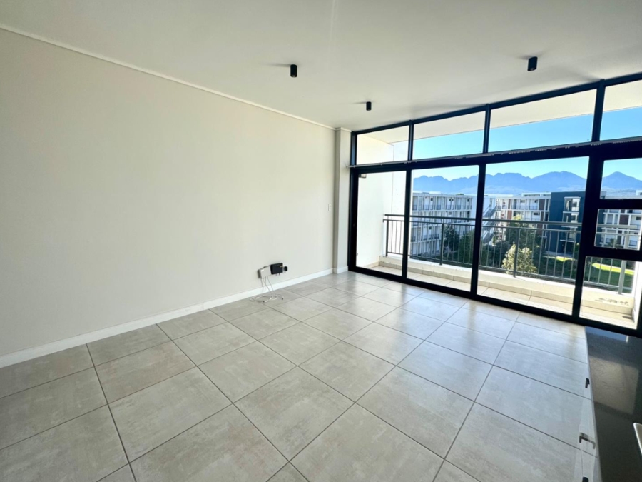 To Let 1 Bedroom Property for Rent in Paardevlei Western Cape